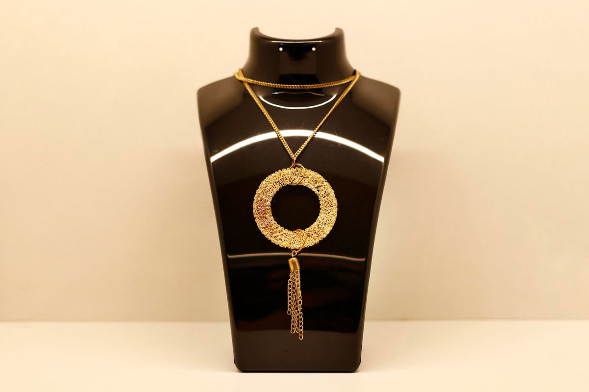 המדריך לחריטה על צמידים להצגת הסגנון הייחודי שלכם