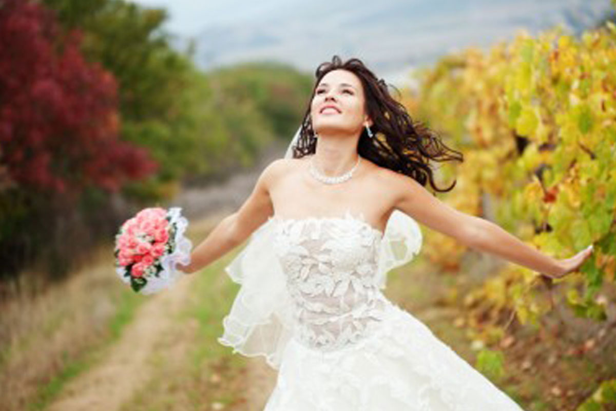 רגע לפני החתונה: מגדילות ראש אודות שמלות כלה