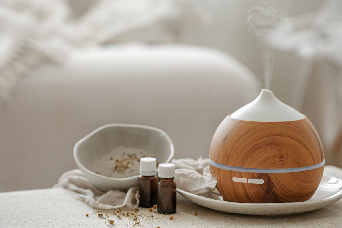 בחירת השמן למפיץ הריח שלכם: מדריך המלא