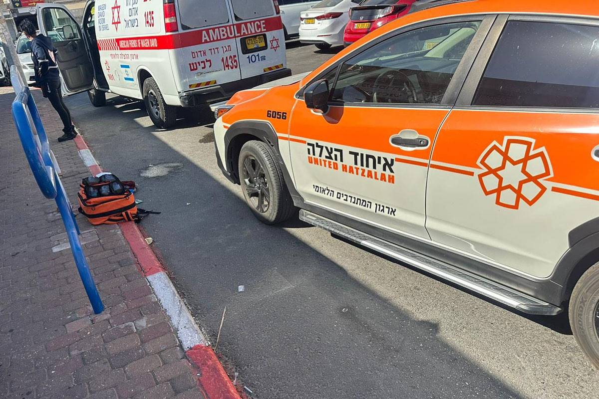 ילד בן 3, במצב קשה לבית החולים הלל יפה