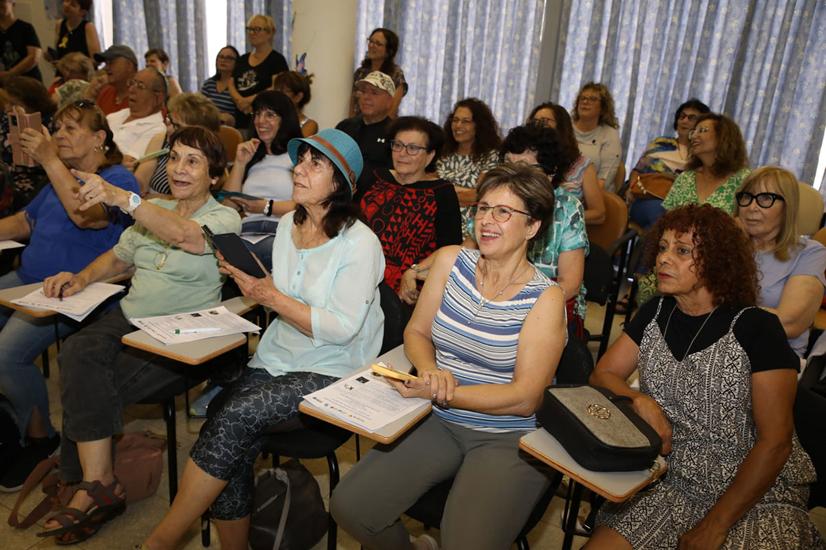 תרבות, קהילה ומה שביניהן