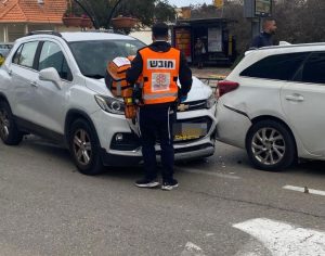 תאונת דרכים עם מעורבות שלושה כלי רכב אירעה ברחוב צה"ל בחדרה