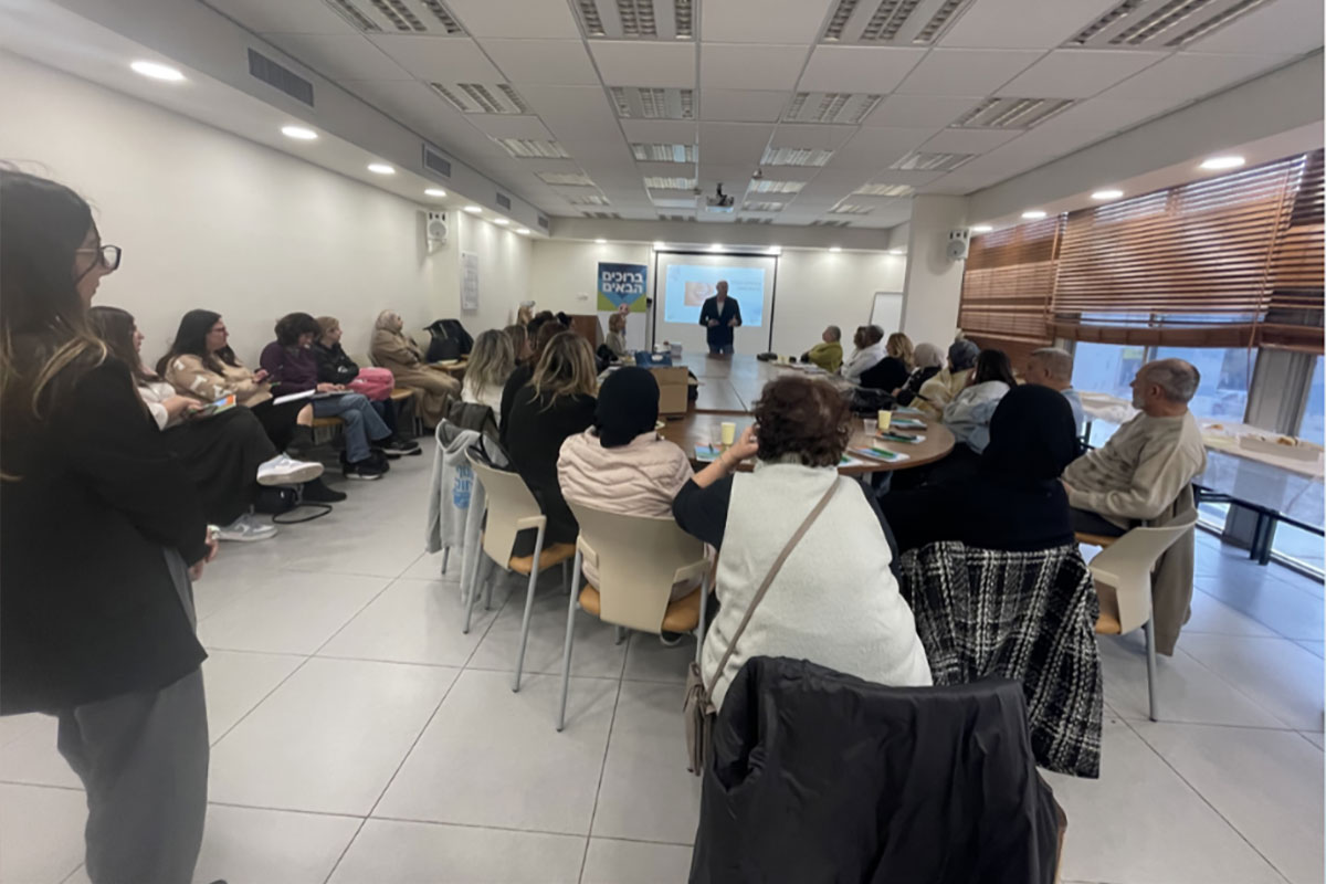 כללית סמייל מציגה : חדשנות ברפואת שיניים ואסתטיקה דנטלית בפורום מנהלות אחיות שרון שומרון