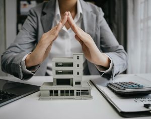 ביטוח בית משותף - ככה מנהלים בניין בראש שקט גם כשדברים משתבשים